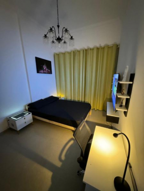 Tidy Master Room In Marina Near Metro